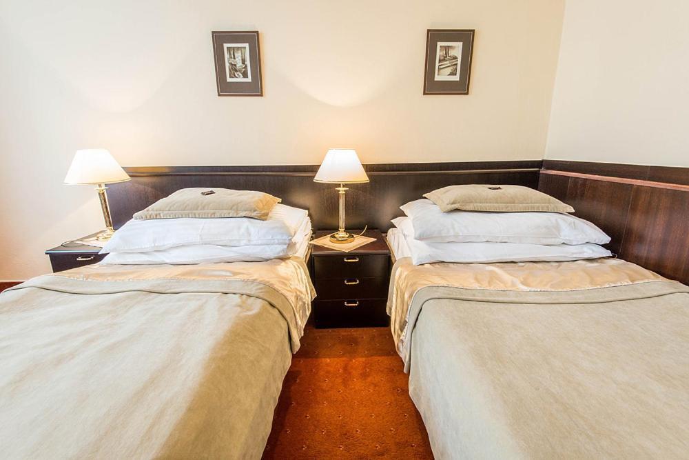 Monti Spa ฟรันทิชโกวี ลาซเน ห้อง รูปภาพ