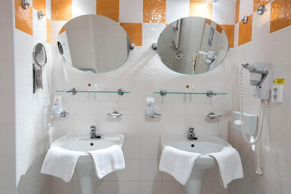 Monti Spa ฟรันทิชโกวี ลาซเน ห้อง รูปภาพ