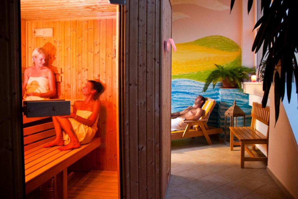 Monti Spa ฟรันทิชโกวี ลาซเน ภายนอก รูปภาพ